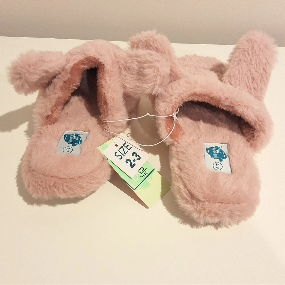 Pink Plush Bunny Girls Slippers Soft Cozy Novelty House Shoes, Size 2-3, NWT